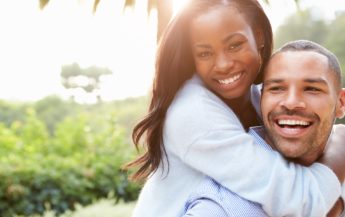 9 modalități ușoare de a-ți face bărbatul fericit